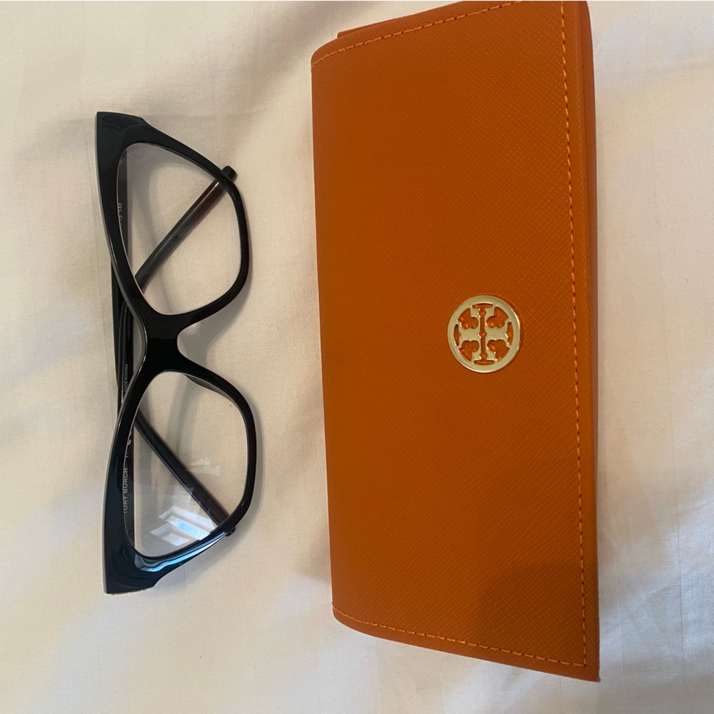 Tory Burch black-rimmed eyeglasses with case - Picture 7 of 9